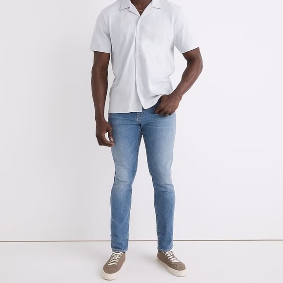 Madewell Athletic Slim Jeans in Beckman Wash: COOLMAX® Denim Edition Size 35/34